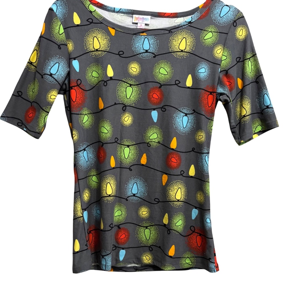 LuLaRoe Gigi Top Women's Small Gray Christmas Holiday‎ Lights 1/2 Sleeve Shirt
